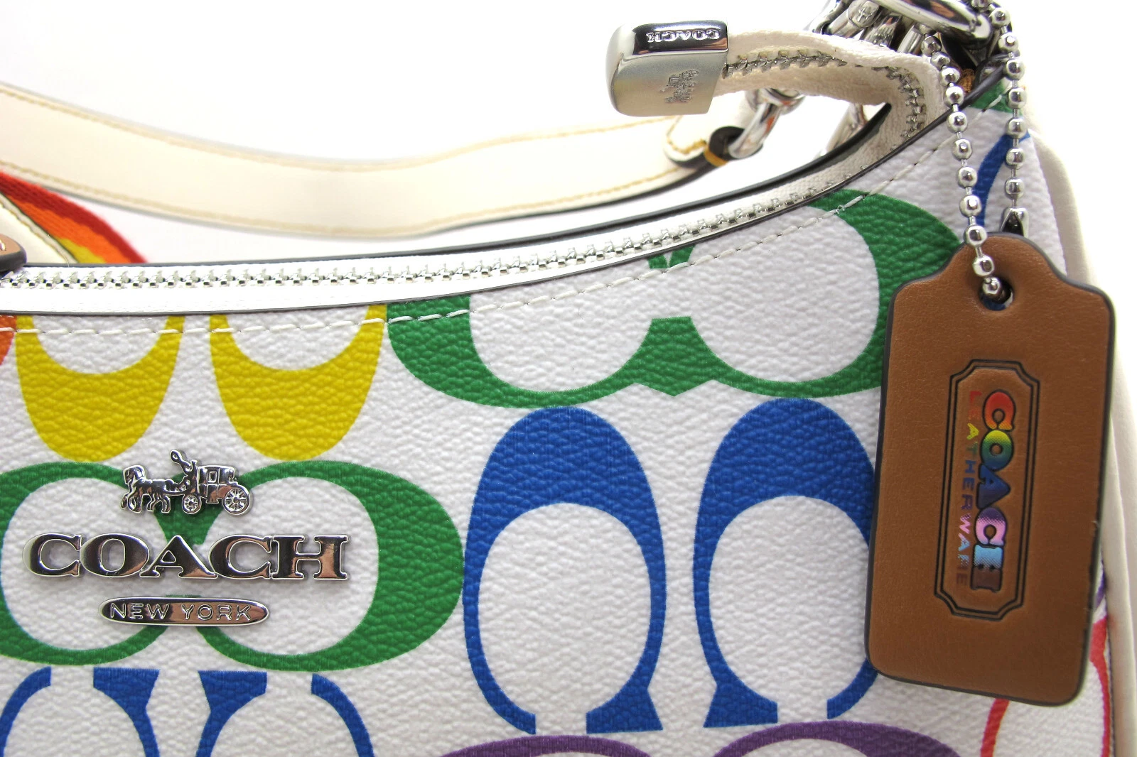 NUOVO autentico cinturino a tracolla COACH TERI firmato arcobaleno gesso multi CA176