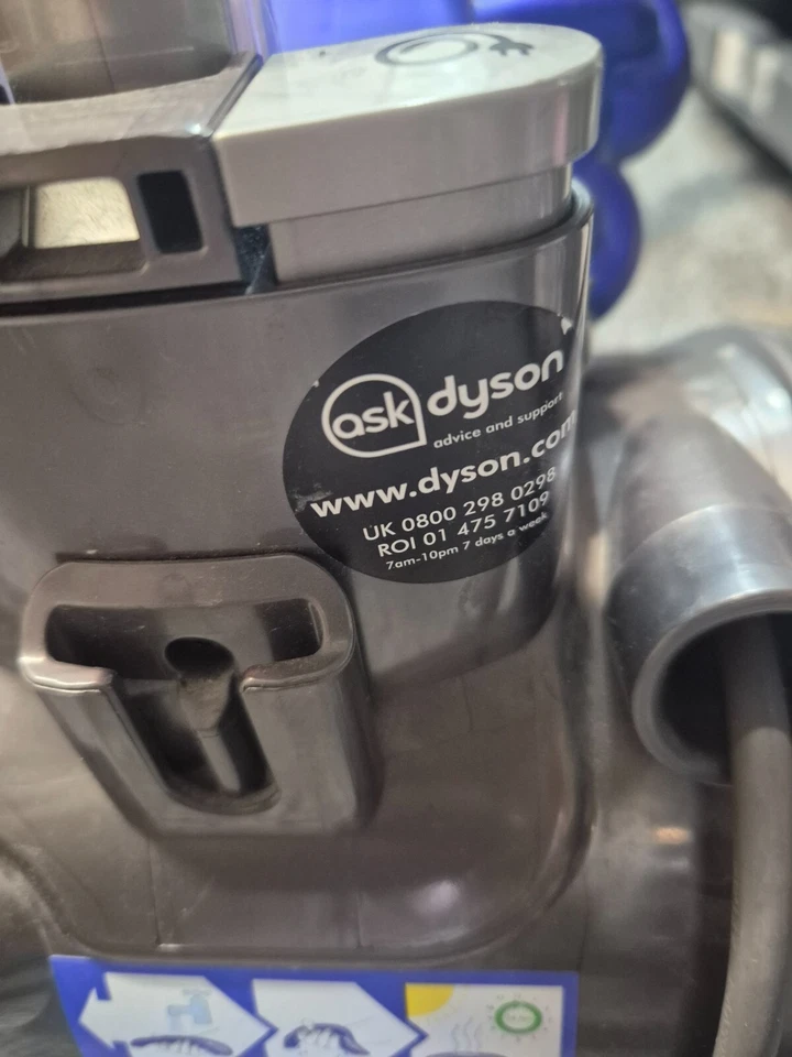 Pet Cylinder Vacuum Cleaner DC26 by Dyson - Image 2 of 4
