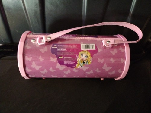 BRATZ ROLL DESK. With Markers And Paper Designs - Picture 2 of 3