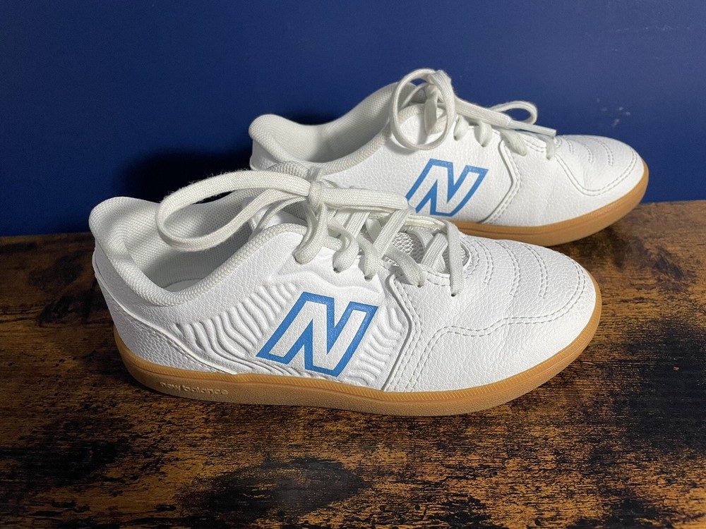 Boys New Balance Shoes White, Size 11, Excellent Condition