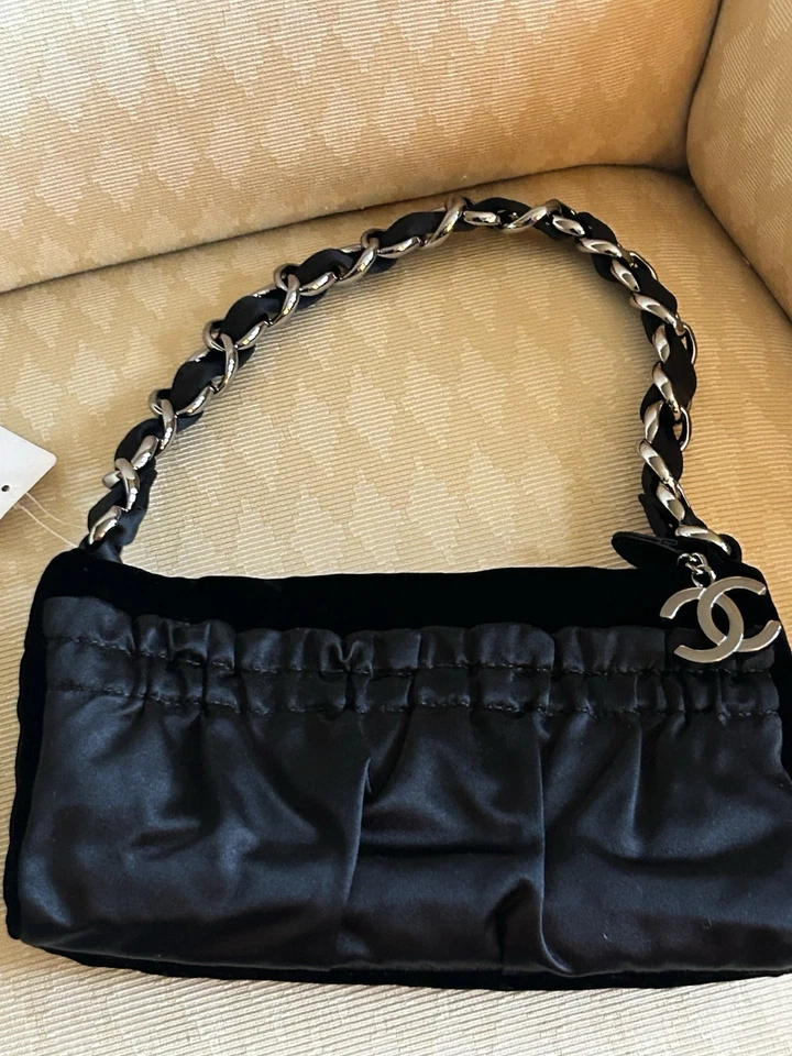 Bolso Clutch Social Chanel Terciopelo y Satén Foto 4 de 4