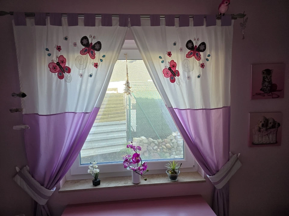 Kinderschreibtisch mit Zubehör