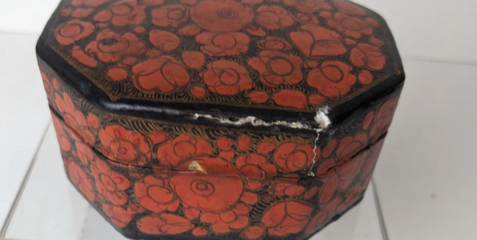 Kashmiri Trinket Box Lacquered Floral Paper Mache Heart Octagon India - Image 2 of 4