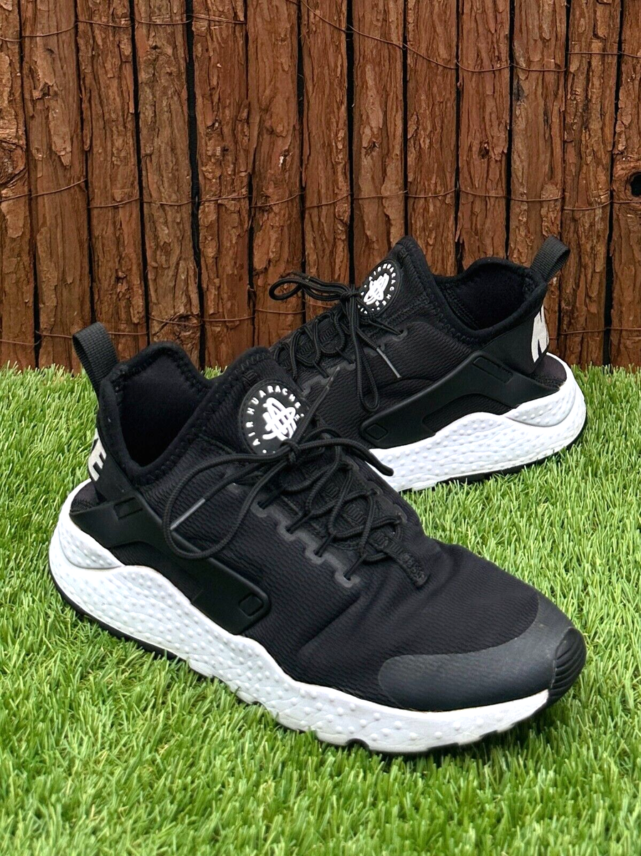 nike air huarache run zip black white