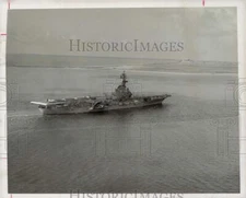 1966 Press Photo USS Lexington glides into Galveston Channel. - hpm00412