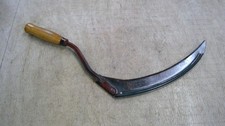 VTG ANTIQUE HAND SICKLE W WOOD HANDLE FARM TOOL HOME DECOR GARDEN SCYTHE KNIFE