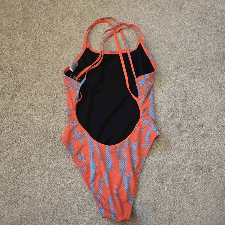 Nike Women's Hydrastrong Cloud Spiderback One Piece Bathing suit Sz 32 - Image 2 of 4