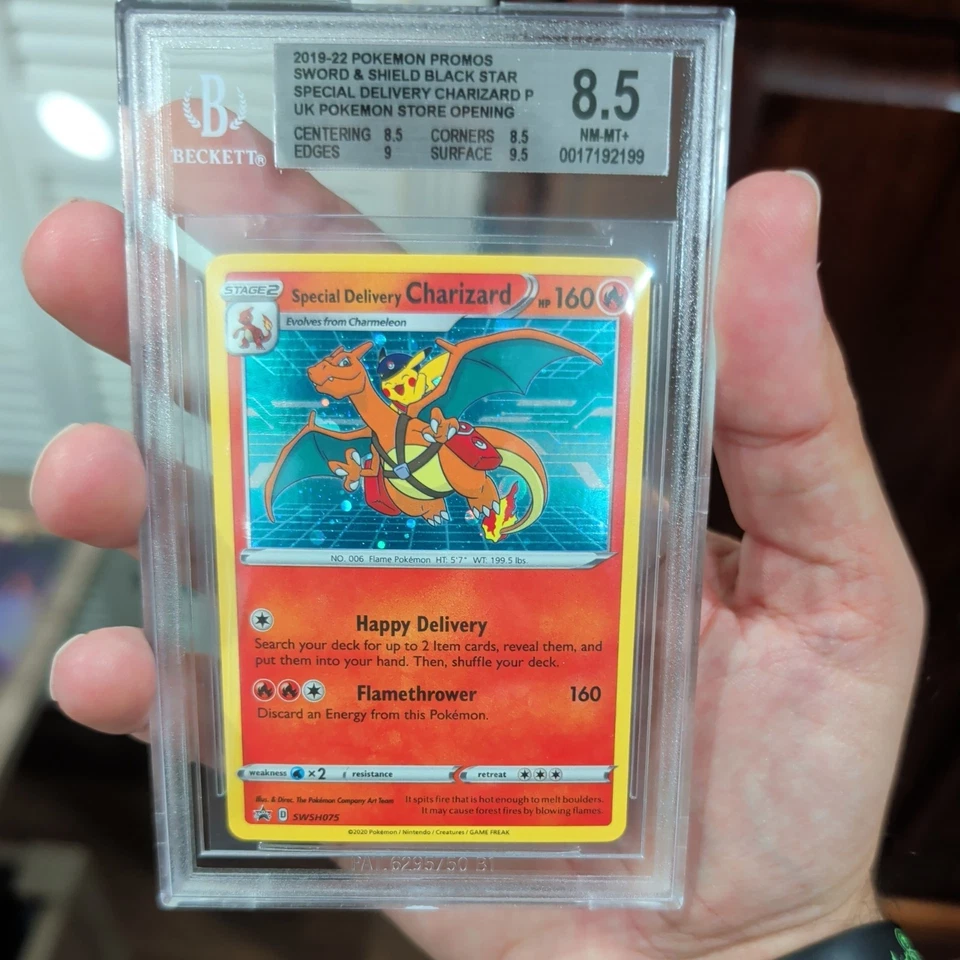 BGS 8.5 Entrega Especial Charizard SWSH075 Espada y Escudo Promo Tarjeta Holo Foto 3 de 3