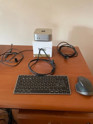 Mac Mini M4 256GB 16GB con accessori  senza blocco icloud