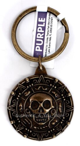 Disney Parks Pirates of the Caribbean Aztec Gold Coin Keychain - Afbeelding 1 van 2