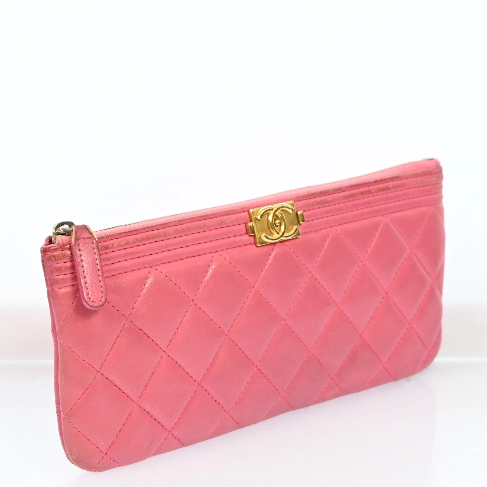 AUTH CHANEL Matelasse Pouch bag Pink Leather Italy H2575A704