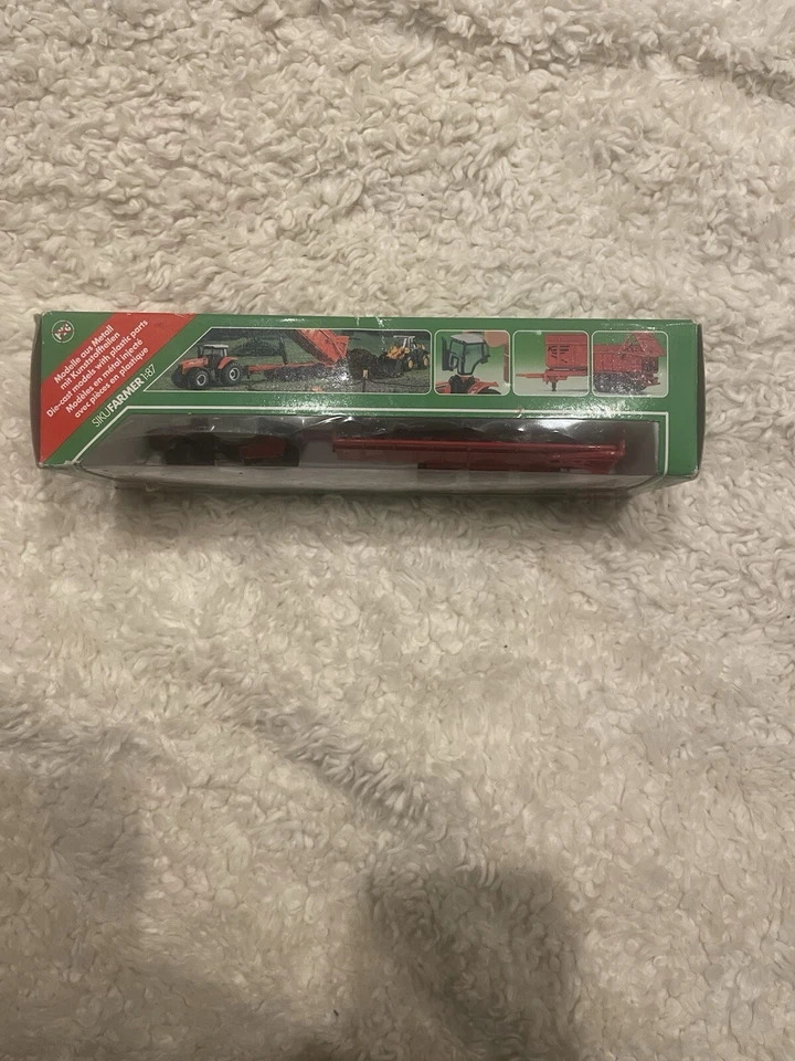 Siku 1844 Massey Ferguson Tractor with Trailer 1:87 Scale New in Box - Image 3 of 4