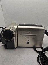 Sharp Viewcam VL-E630 Video8 Camcorder 16× Zoom Flip Screen – Untested