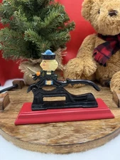 VTG Cast Iron Nut Cracker Wood Base Christmas Nutcracker Soldier Revolution