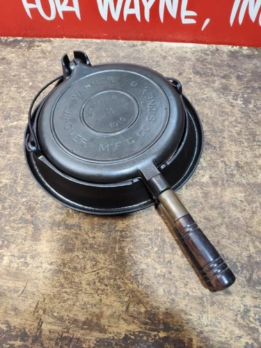 "Fully Restored" Wagner #8 Cast Iron Waffle Iron With Base Seasoned