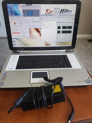 Vintage Toshiba Satellite P25-S609 80Gb WinXP Geforce Fx5200 W