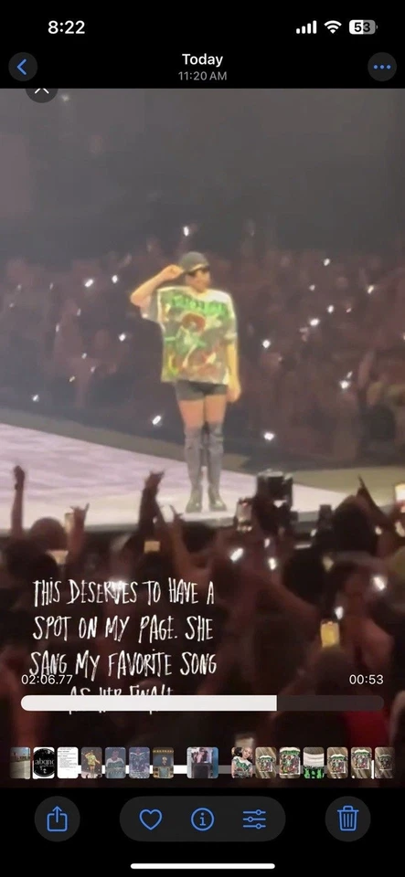 Camisa vintage anos 90 cãibras AOP com hera venenosa e também vista em Lady Gaga - Imagem 4 de 4