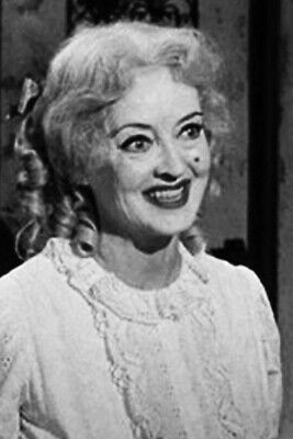 Bette Davis Whatever Happened to Baby Jane smiling pose 4x6 inch real photograph