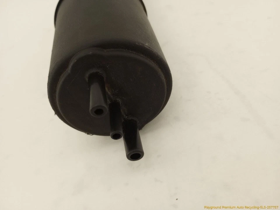 Mercedes SL320 R129 Fuel Vapor Evap Charcoal Canister 3.2L 6 Cylinder Fits 96-02 - Image 4 of 4
