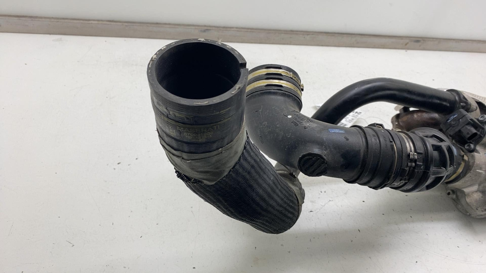 ⭕17-20 Maserati Levante Left Turbocharger 3.0 Turbo Charger Manifold w/ Hose AWD