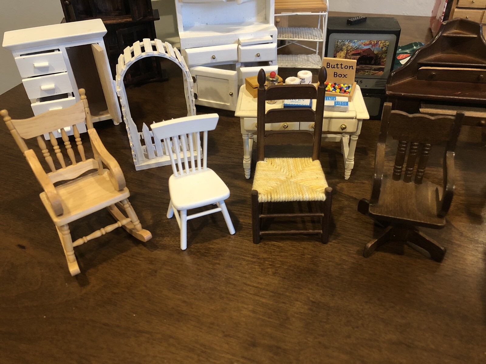 Vintage NIB/Used Dollhouse Furniture Large Lot Bed Bath Fireplace TV