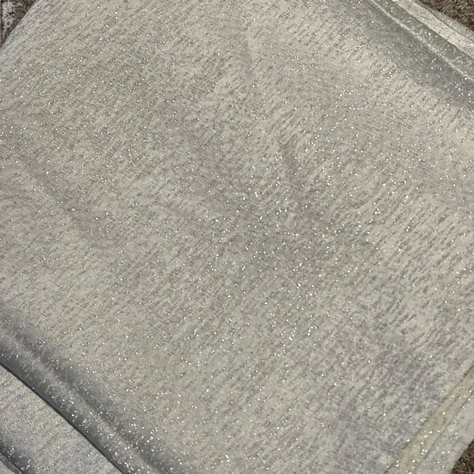 Paneles de cortina Waterford de lino fino metálicos plateados 50" X 96" algodón/poliéster Foto 2 de 4