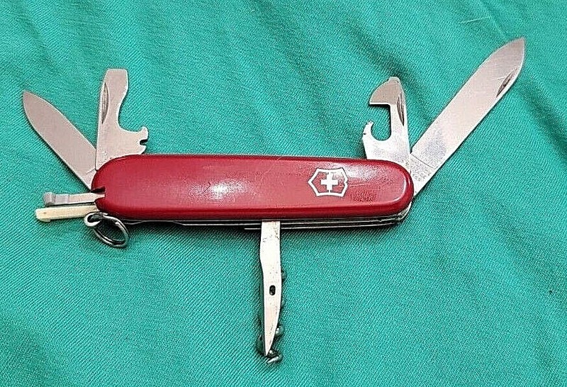 Victorinox Spartan Swiss Army knife Very nice condition       FLASH SALE !