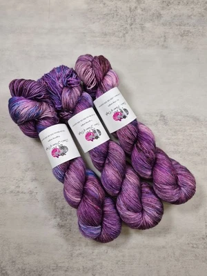 TWILIGHT BLOOM SW Merino Seide Kaschmir Wolle 4-fädig Sockenwolle 100 g - Bild 1 von 4