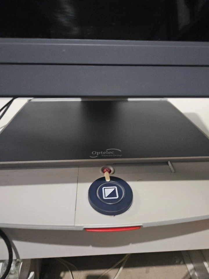 Optelec ClearView Plus + Lupa Color Ultra Baja Visión Necesita Cable de Alimentación Foto 4 de 4