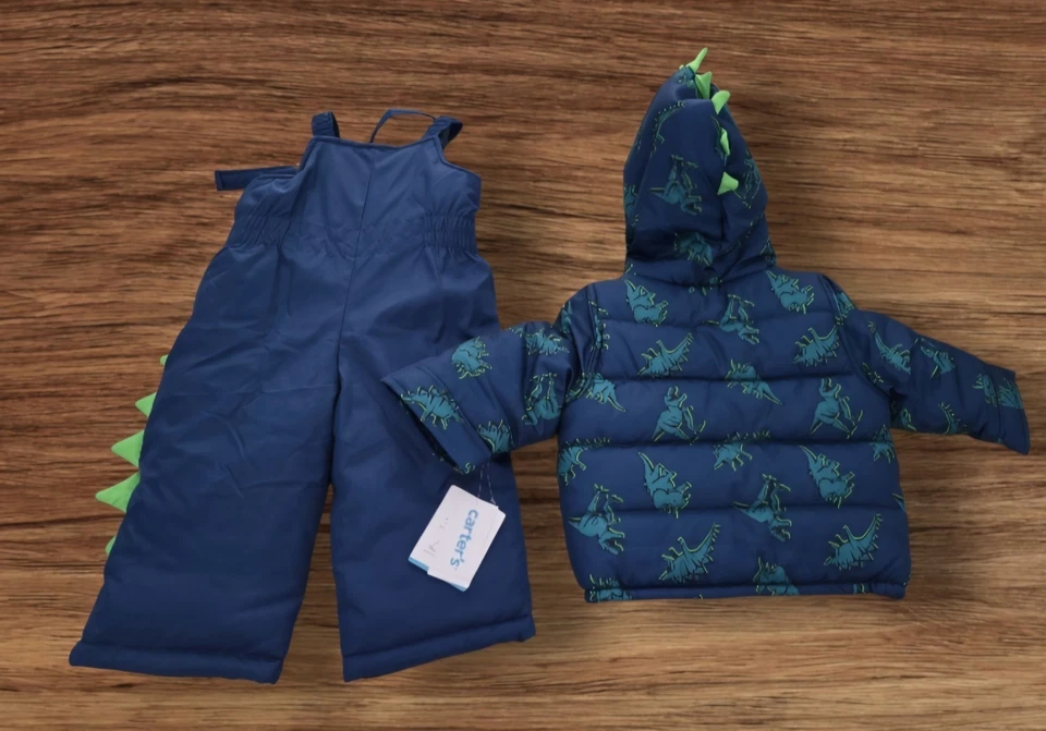 Macacão de neve Carter's Boys duas peças dinossauro tamanho 12 meses FOFO!!! - Imagem 2 de 3