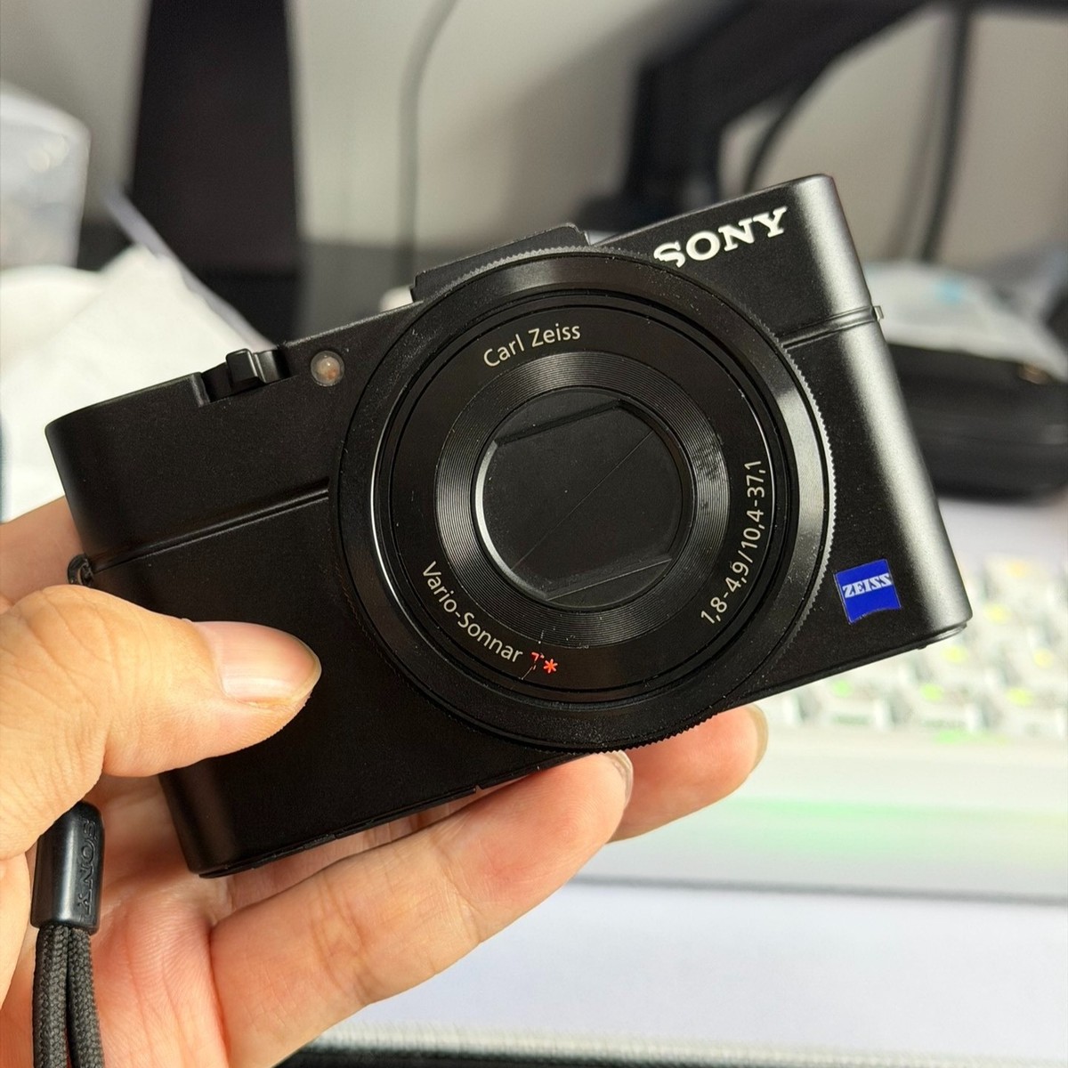 SONY RX100 II コンパクトデジタルカメラ Amazon.com : Sony RX100 II 20.2 MP Premium Compact Digital Camera