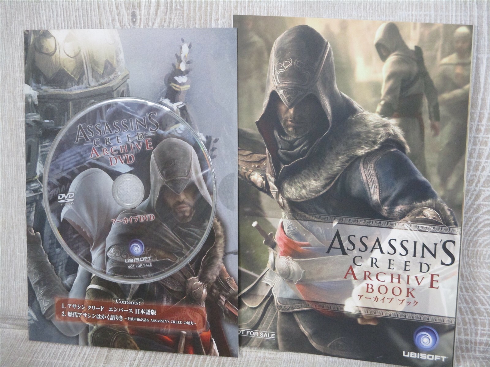 ASSASSIN'S CREED Archive Book w DVD Guide Fan Book Sony PS3 2011 Ltd Booklet