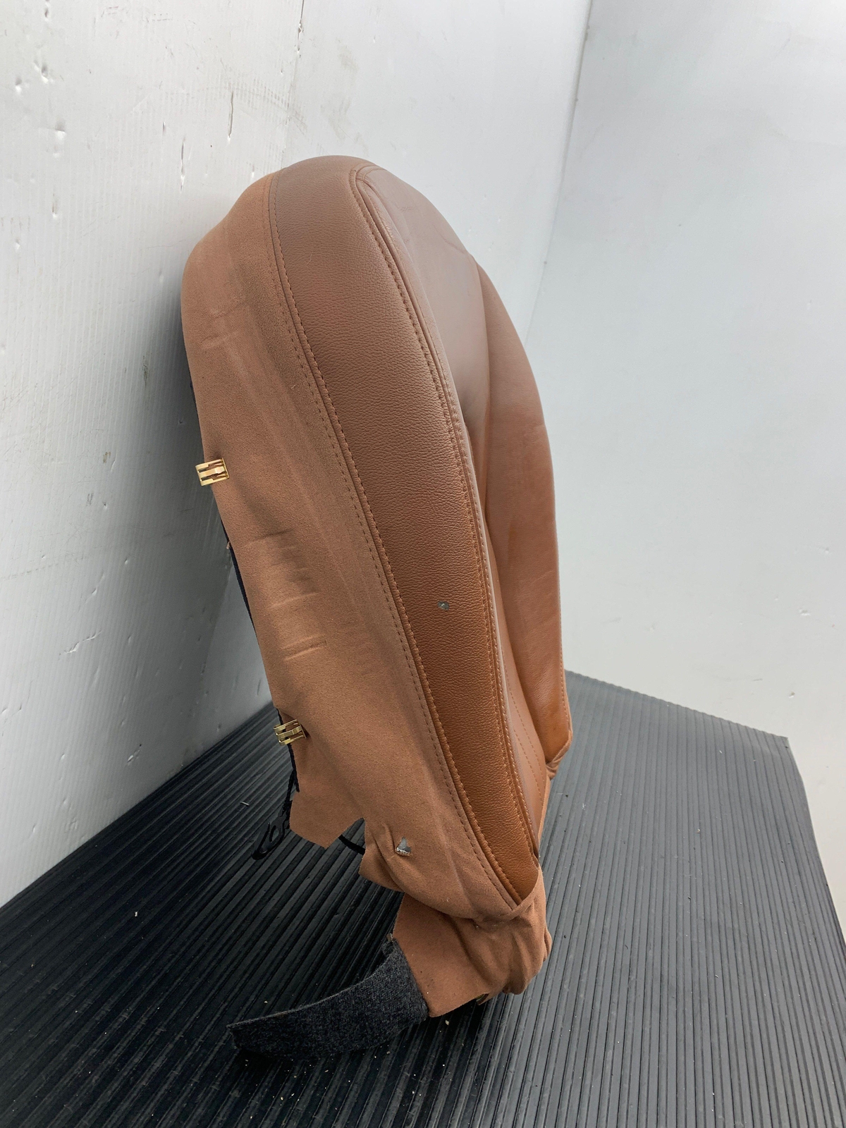 2014 - 2017 MASERATI GHIBLI M157 LEFT FRONT SEAT LOWER CUSHION | CUOIO *CREASES*