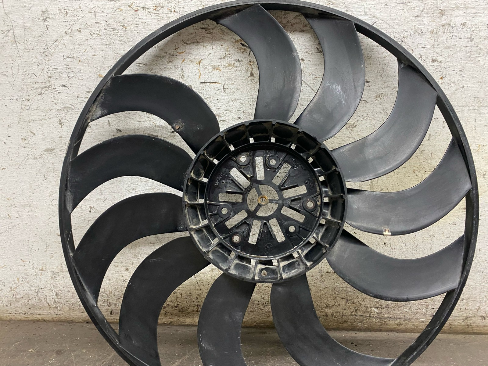 2020-2025 ASTON MARTIN DBX 4.0L RADIATOR ELECTRIC COOLING FAN BLADE ONLY OEM