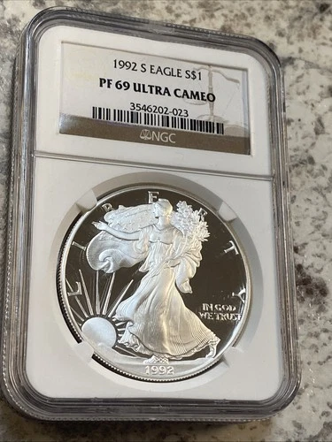 1992-P NGC PF69 ULTRA CAMEO AMERICAN SILVER EAGLE