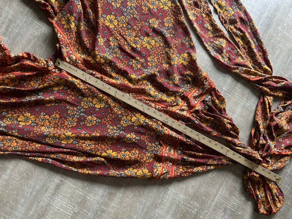 Garden Belle Shop Mono de Seda Festival 3XL Pierna Ancha Halter Hippie Floral Usado en Excelente Condición Foto 4 de 4