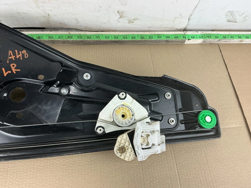 Land Rover Range Rover Sport 2006-2009 puerta trasera izquierda regulador ventana fabricante de equipos originales Foto 3 de 4