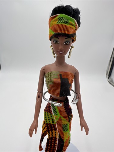 Vintage, Integrity Toys African Doll With Traditional Clothing, 11.5" 1995 - Picture 2 of 12
