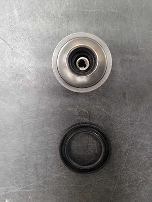 SKF BEARING