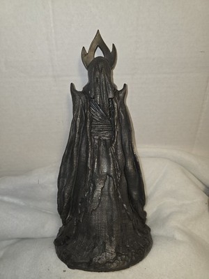 The King In Yellow Statute.  The Mysterious Package Co.