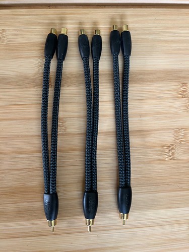 Audioquest FLX-X Splitter / Y cable. 1 Male to 2 FM RCA.
