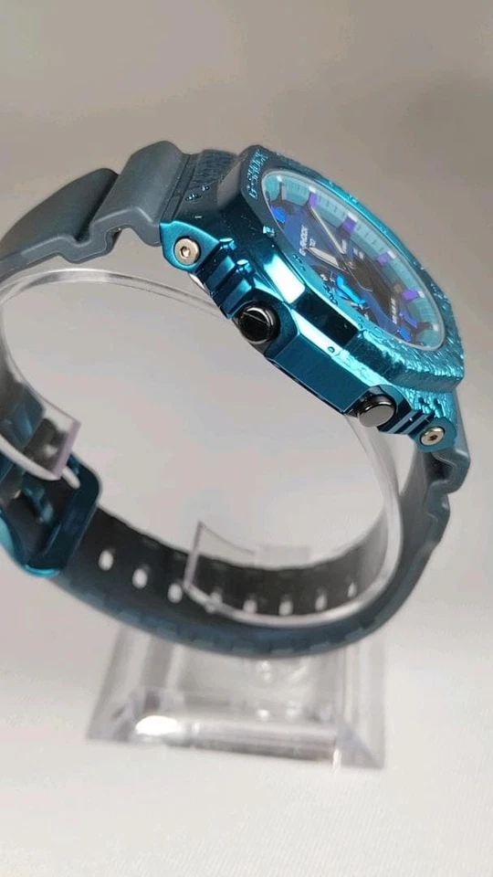 Modelo Casio G-Shock GM-2140GEM-2AJR 40 Aniversario Edición Limitada con Caja Foto 4 de 4