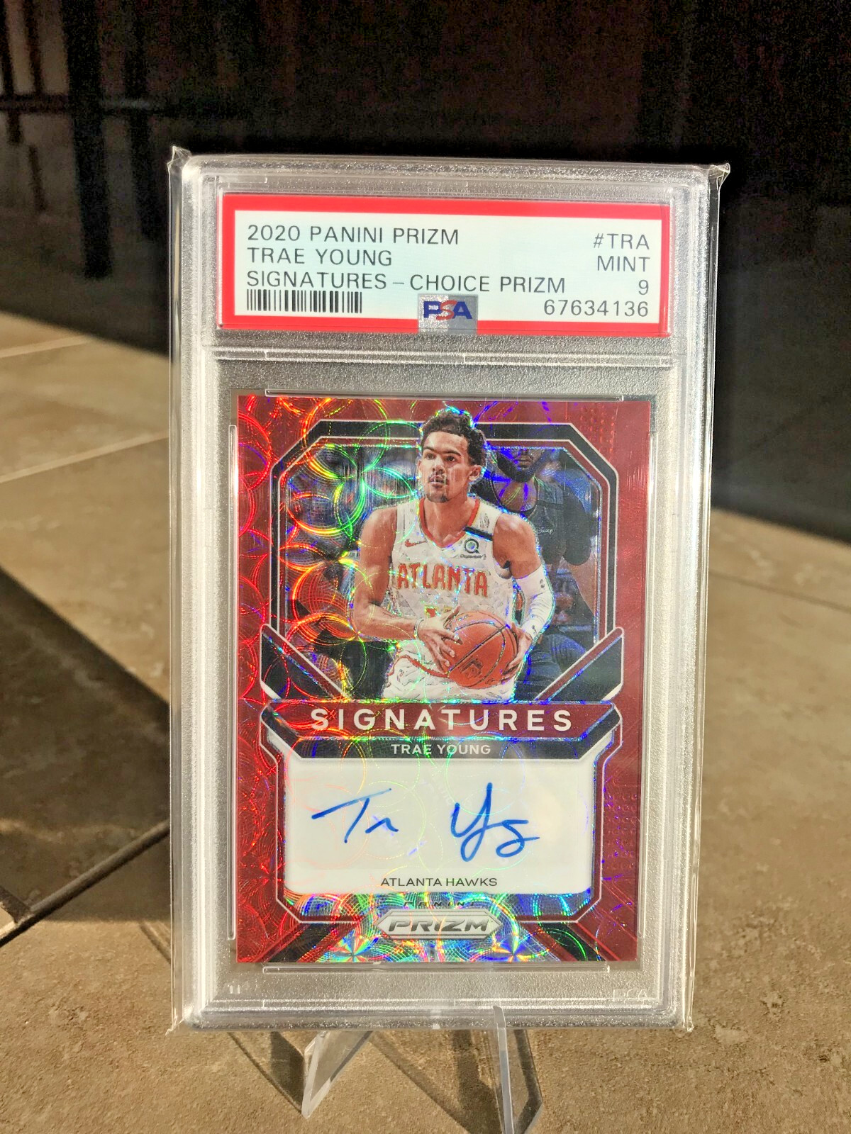 Trae Young #SI-TRA Red Ice Holo Autograph  2020-21 Panini Prizm - Signatures