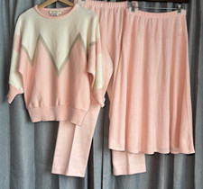 Vintage Bullock’s Wilshire Pink 3 piece Sweater set women’s VIVANTI Made In USA