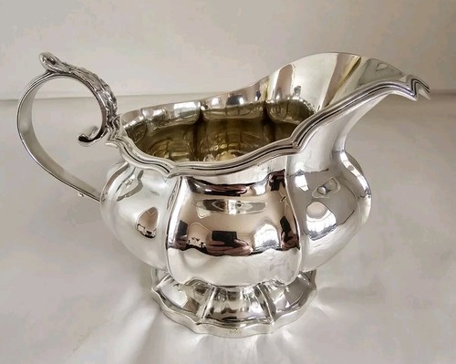 Antique William IV sterling silver Cream Jug. London 1834 . By William Eaton - 第 1/23 張圖片