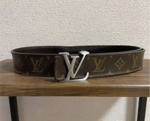 Louis Vuitton Belt LV Silver Buckle 