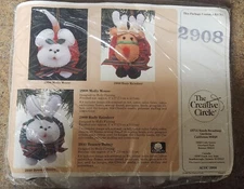 Vintage Christmas The Creative Circle  Kit #2908 Molly Mouse By Molly Fleming 