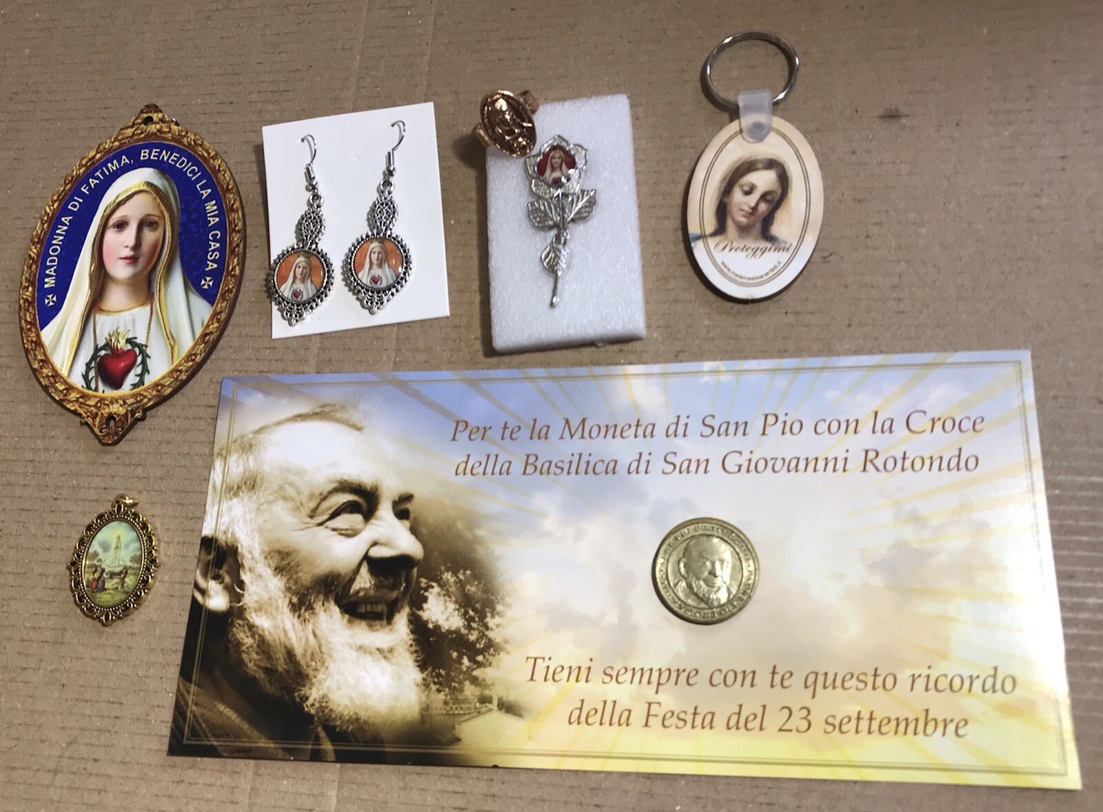 Unsere Liebe Frau von Fatima Madonna Di Fatima Konvolut + St. Pio Münze ALLES NEU unbenutzt