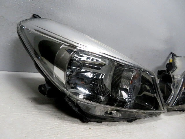 Toyota Genuine Yaris Vitz 2012-2013 HID Xenon Headlight Lamp Left Right OEM JDM - Image 3 of 4