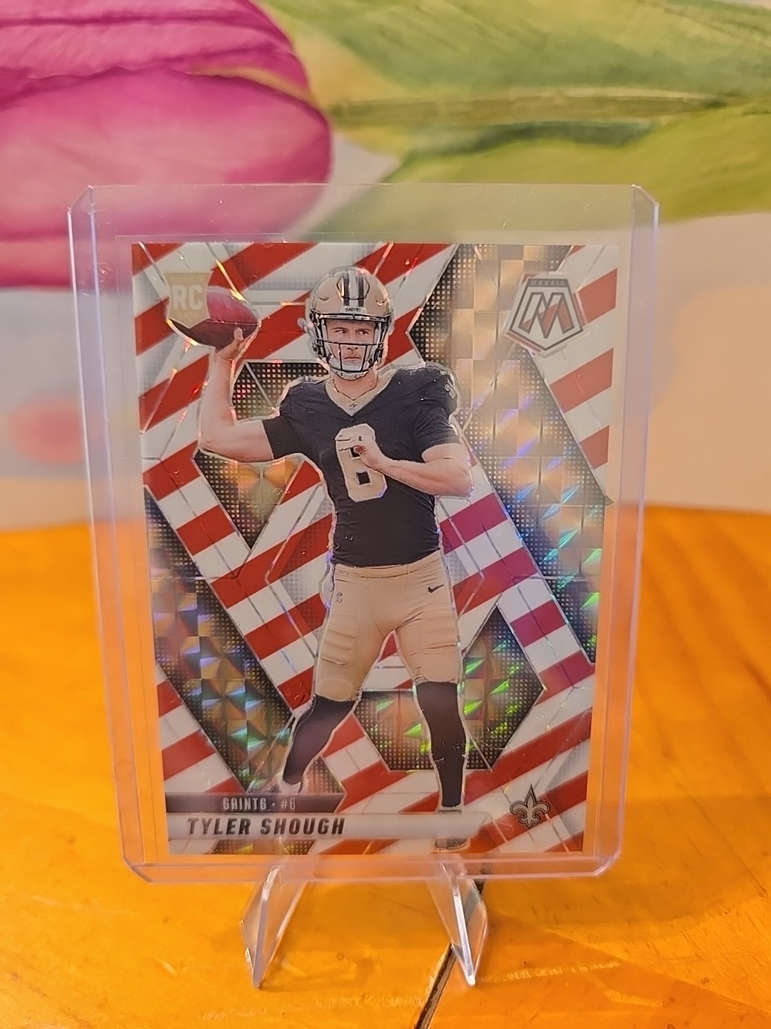 🔥🔥2025 Panini Mosaic Tyler Shough (RC) #312 Red & White Stripe Prizm Saints